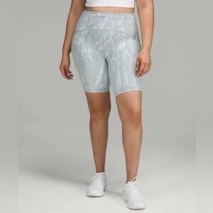 Lululemon Swift Speed bike shorts